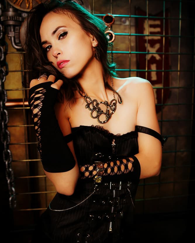 LunaGoddess3's tweet photo. #steampunk #Beautiful #Sexy #Leather #Corset #Modeling #Pagan #Gypsy #LunaGoddess https://t.co/XCl9hg4R3K