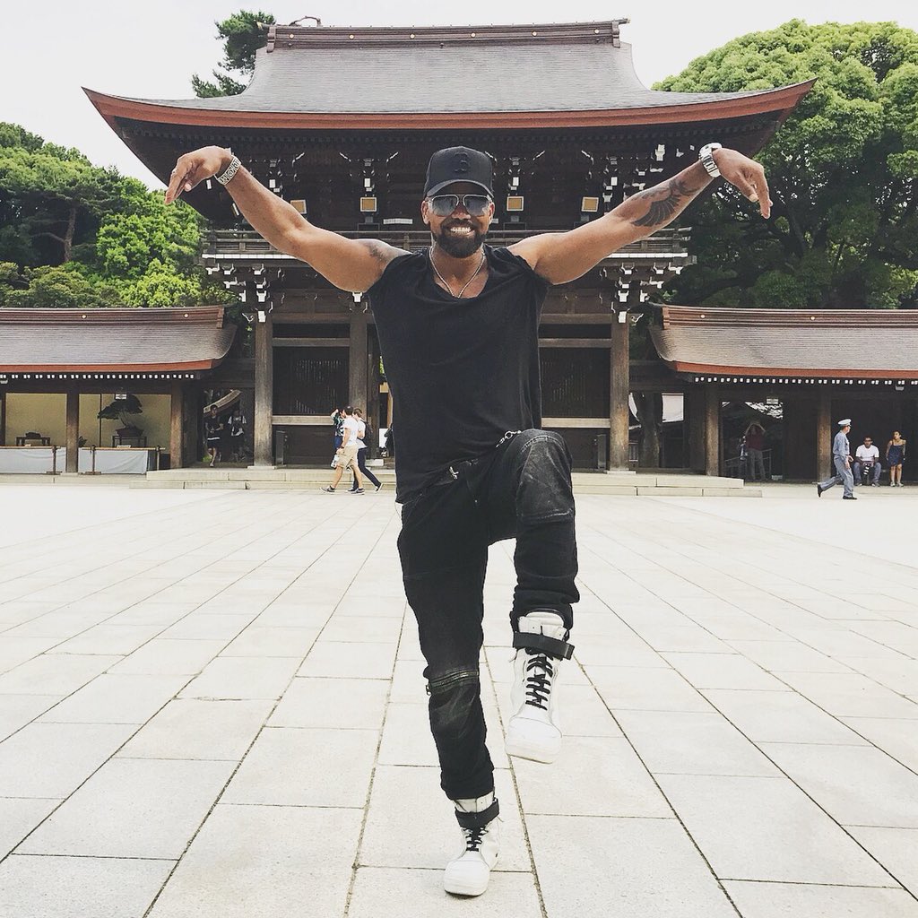 shemarmoore's tweet photo. Getting my KARATE KID on in Japan 🇯🇵😎😜 #goofballin #swatjp @superdramatv @sonypictures https://t.co/GPbHyW15Wd