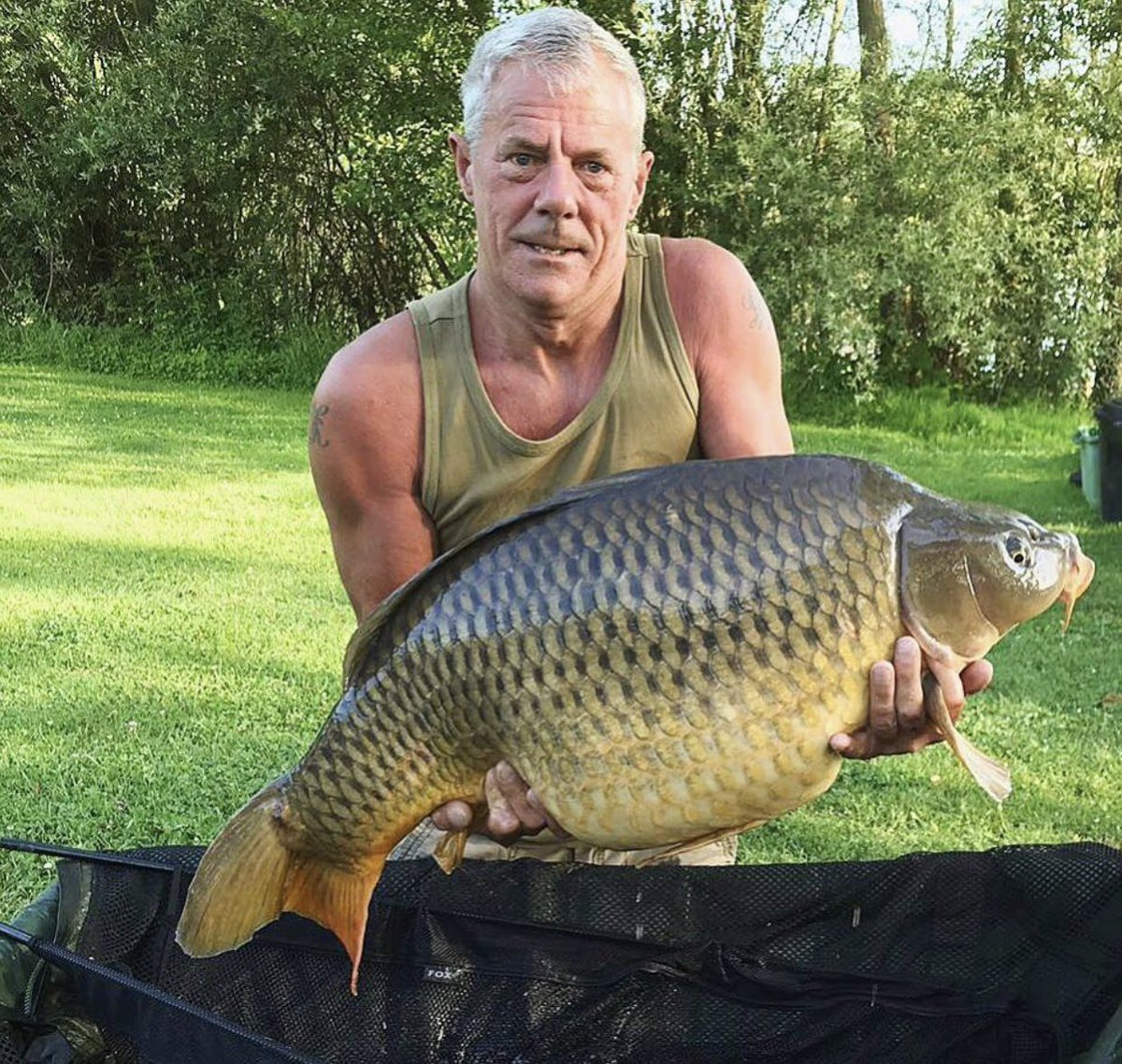 Stuart with a mint 43lb 08oz common #commoncarp 🎣🇫🇷
