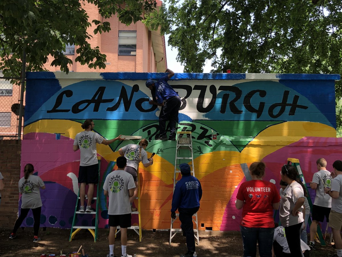 michaeljisman's tweet photo. #ImpactThatMatters @Deloitte Beautifying Lansburgh Park in SW DC with @PlayworksDC and @SWBID. What a team! So proud! https://t.co/nC74bwhZeq