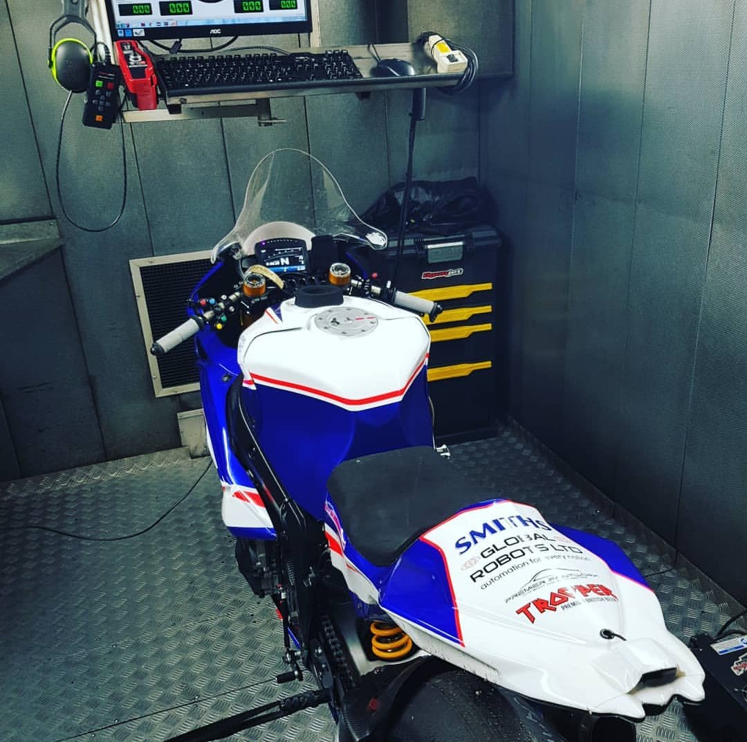 DynojetUK's tweet photo. The fastest in the world!
#iomtt #winner #bmw #hickman #smithsracing #dynojet #dyno https://t.co/Hbiiy3V92k