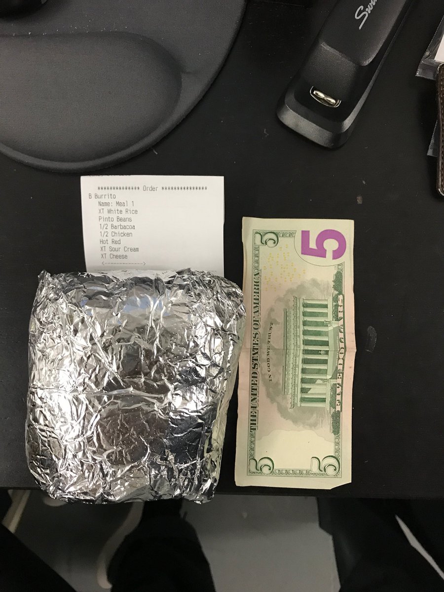 nstanfill0's tweet photo. @ChipotleTweets what the heck is going on with your Stassney location out in Austin? I even ordered extras....see receipt https://t.co/zc9PNiPCwI