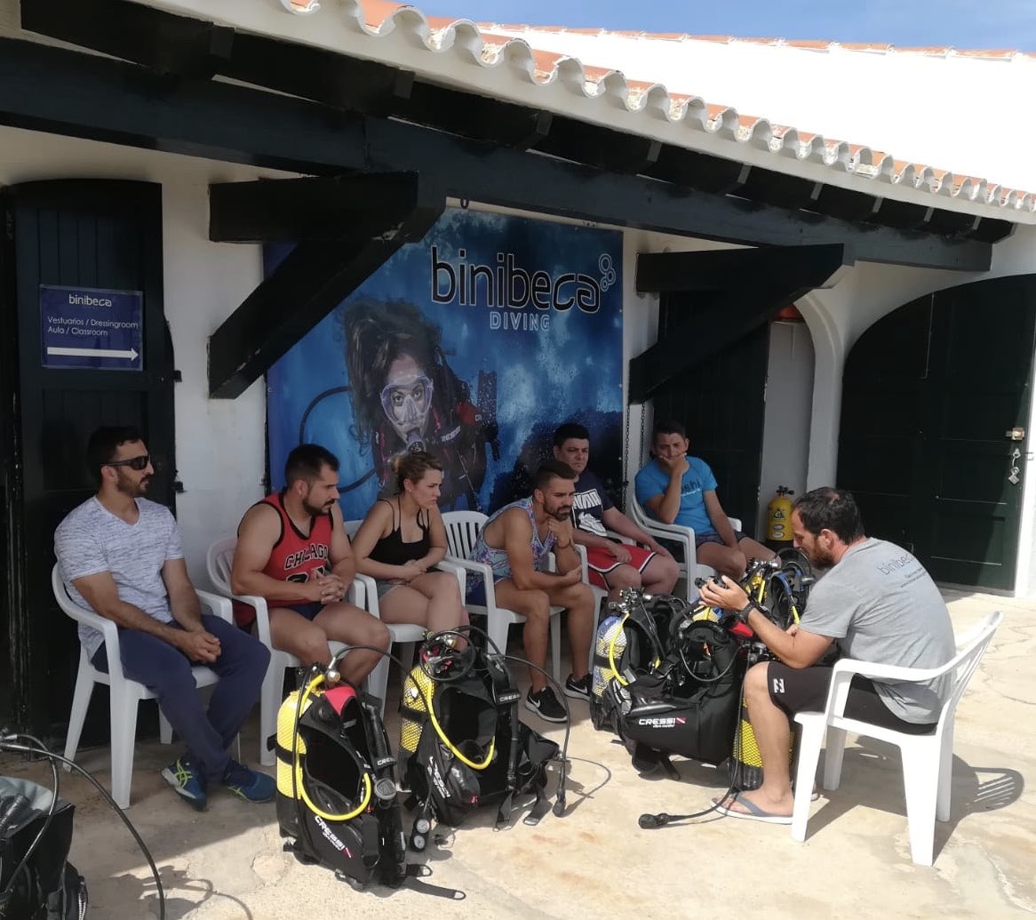 binibeca_diving's tweet photo. ¡Felicidades a todos los bautizados esta tarde y gracias por confiar en #BinibecaDiving para vuestra primera vez! https://t.co/FP3RXJfedT