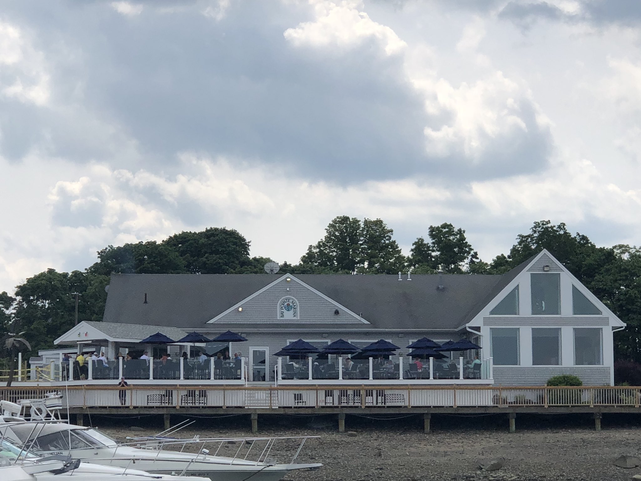 Quincy Ma Police Dept On Twitter Saying Hi To Everyone Dining On The Deck Of The Bay Pointe Waterfront Restaurant What A Perfect Day Ps Did You Know The They