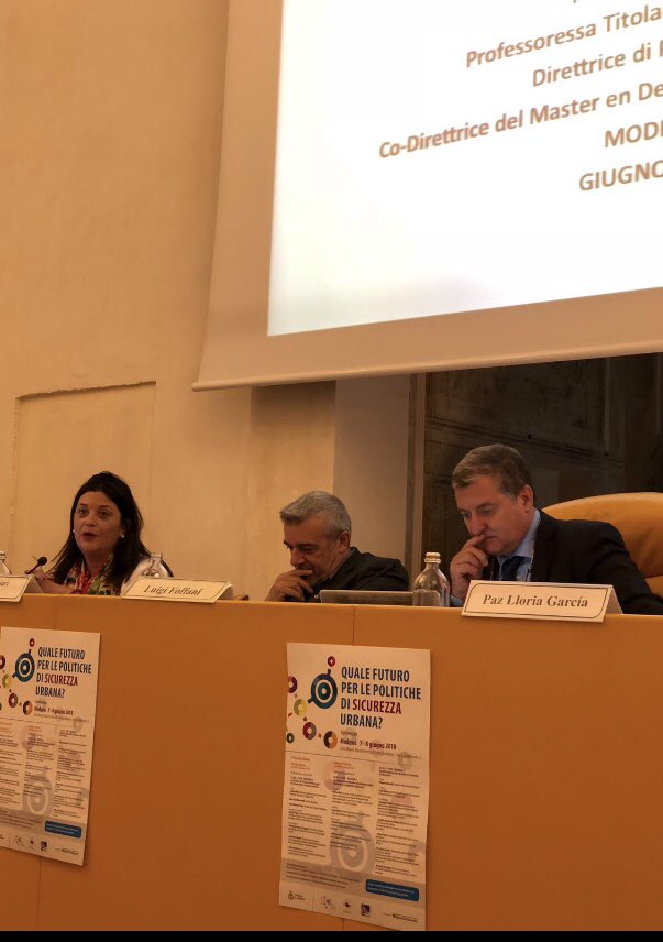 PAZLLORIA's tweet photo. De verdad que pocas veces nos hemos tropezado con un público tan interesado y tan agradecido. Ha sido un placer participar. Grazie mile #ComuneDiModena #UNIMORE #FISU @PROTECPOL_UV @UVCATEDRES @UV_EG https://t.co/joS9A43jgV