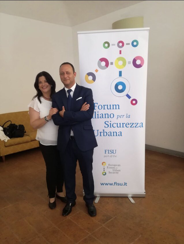 PAZLLORIA's tweet photo. De verdad que pocas veces nos hemos tropezado con un público tan interesado y tan agradecido. Ha sido un placer participar. Grazie mile #ComuneDiModena #UNIMORE #FISU @PROTECPOL_UV @UVCATEDRES @UV_EG https://t.co/joS9A43jgV