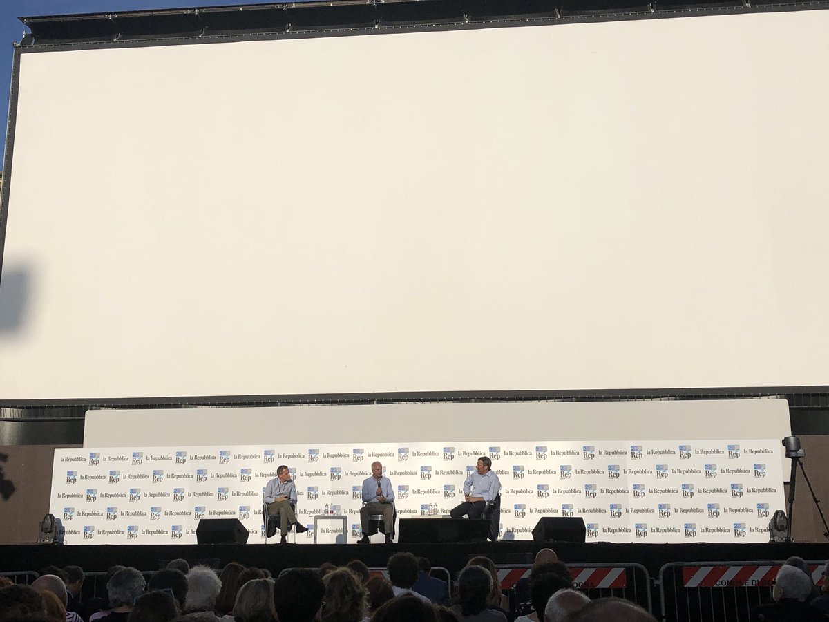 #RepIdee18 con <a href="/mariocalabresi/">Mario Calabresi</a> <a href="/VeltroniWalter/">walter veltroni</a> e <a href="/MassimGiannini/">Massimo Giannini</a>. Bellissimo intervento di Veltroni su #democrazia #memoria #populismi #libertà #europa #diritti