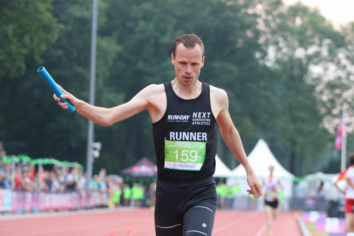 AtletiekLive's tweet photo. Team Asterix wint de 5000m in een snellere tijd dan het WR van Kenenisa Bekele ! Prachtige strijd van 4 teams bij de @NextAthletics in Nijmegen. https://t.co/gJYtluXDIl