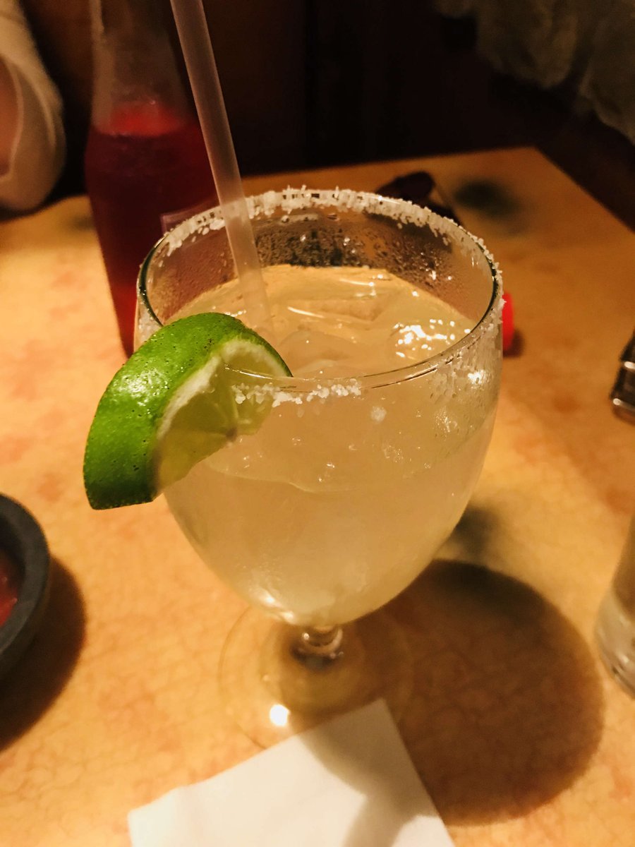 vivadsm's tweet photo. Tag the person you’d share a margarita with on #NationalBestFriendDay https://t.co/qsR1A66bgR