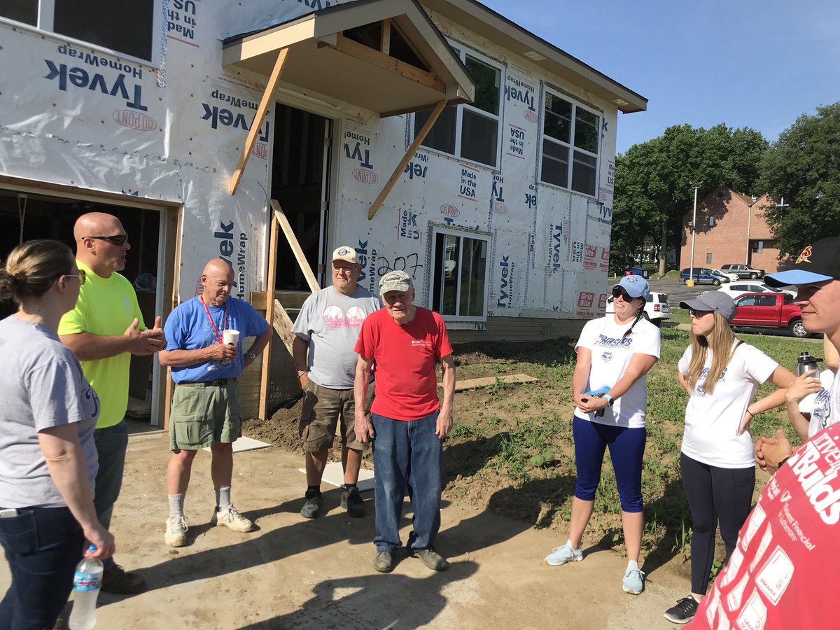 OmahaPrez's tweet photo. Productive morning working with @SarpyHabitat on a build in @CityofBellevue. Thx Eric and Logan. #ChasersCommunityWeek #50maha https://t.co/ROZr2WGKgY