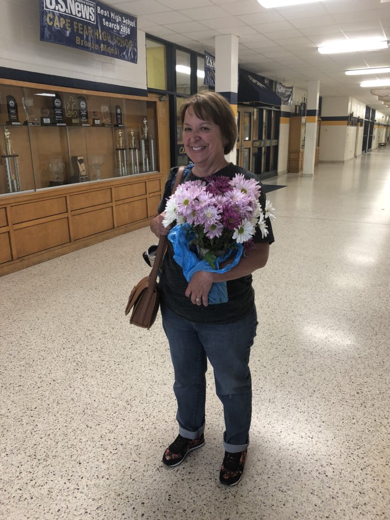 vbkatie3's tweet photo. After 44 years of teaching, this AWESOME teacher is walking out on her official last day of school. Congratulations @HimebauchLynn  You will be missed!! #WeAreCapeFear @CapeFearHigh1 https://t.co/kSn1sYx5YZ