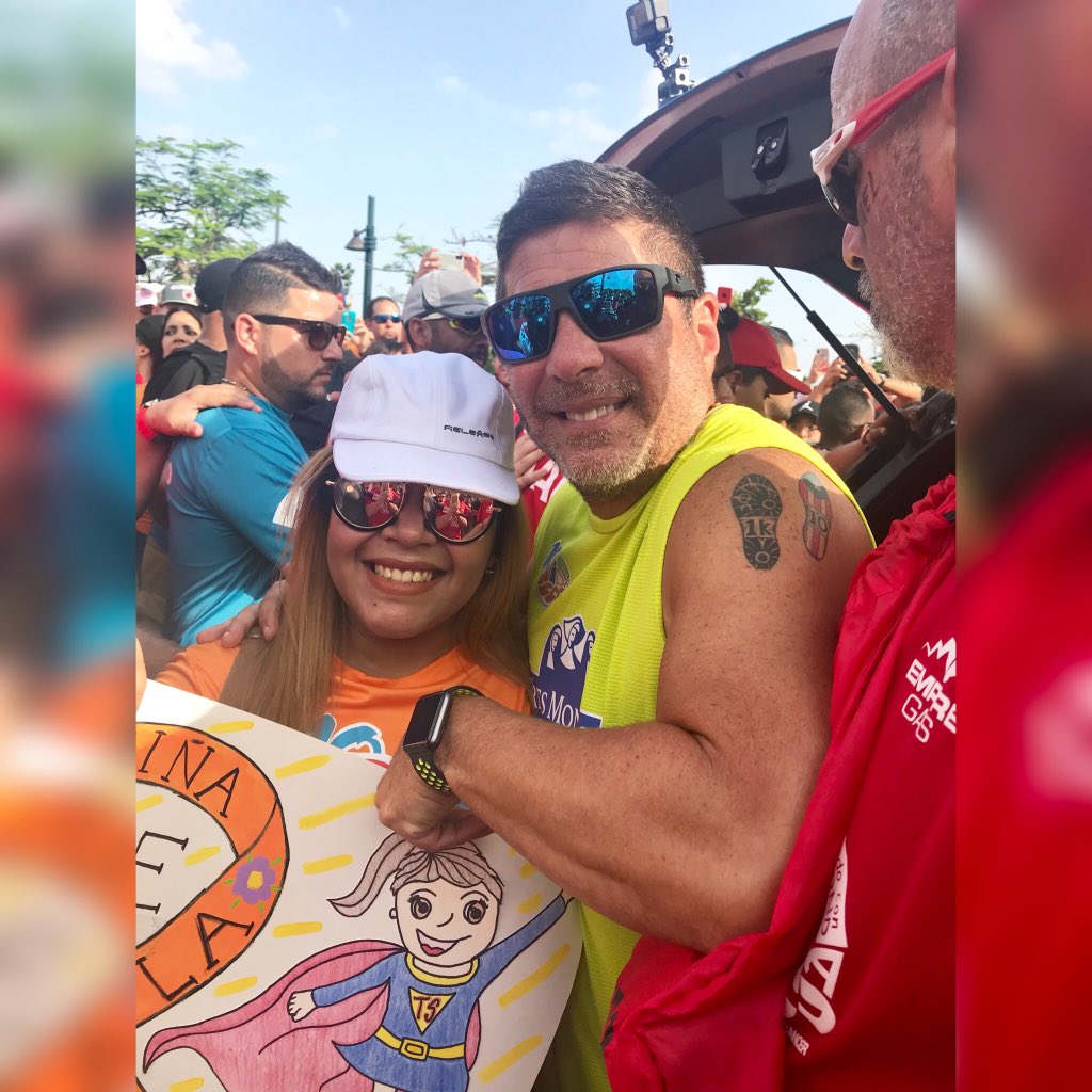 ____siseneg's tweet photo. Mi Shani te cumplí la promesa ! Gracias @raymondarrieta eres un ángel y un héroe ! Tienes el cielo ganado ! Dios te bendiga siempre ! ❤️🙏🏻 #DaVida2018 ❤️ @2dagmarDagmar @RaymonChatAngel https://t.co/DJazH7Xtay