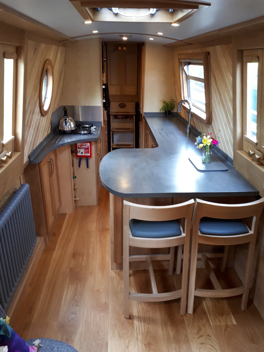 TheWharfBlog's tweet image. Wharf Seamless being incorporated throughout the interior of a Narrow Boat. Creating a variety of different worktop spaces to seamlessly suit the provided space.