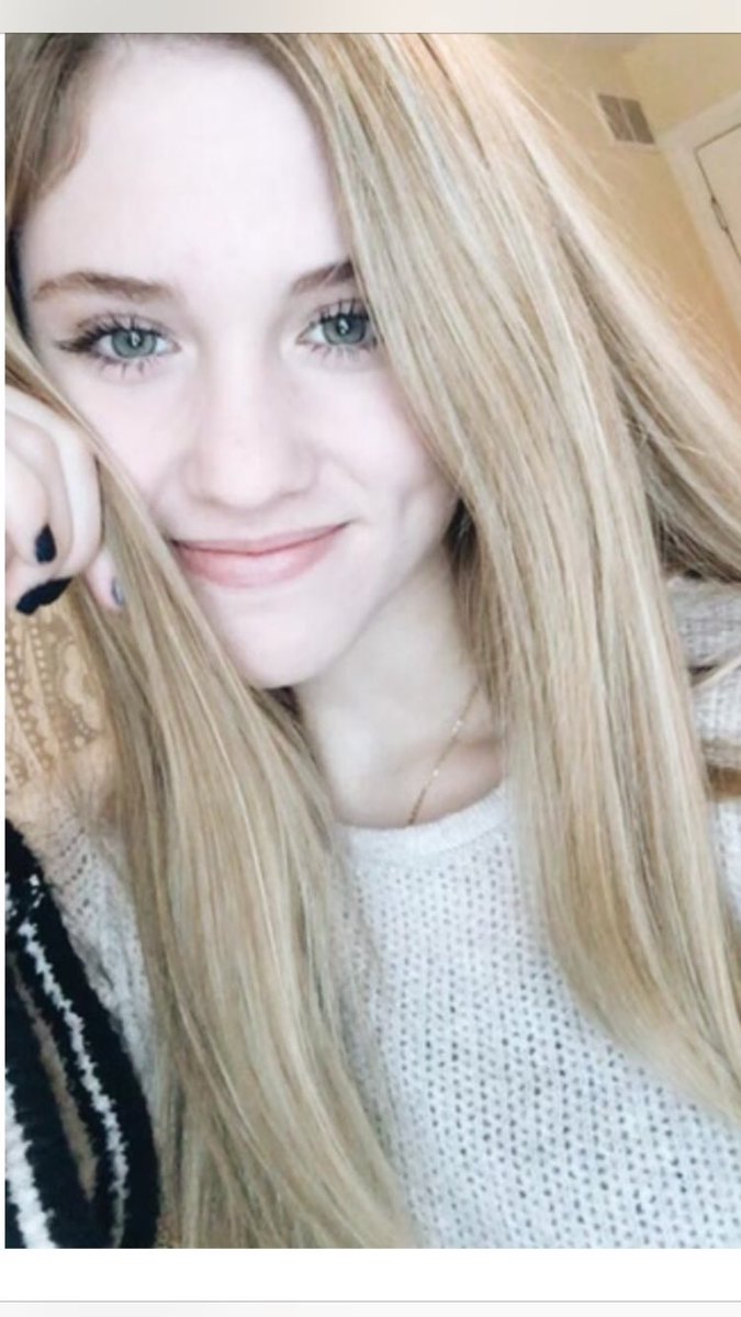 TCrisenbery's tweet photo. Seventeen years ago our family was blessed with this girl. She brings us so much joy and laughter! ❤️   Happy Birthday Emma! 🎉 @ECrisenbery https://t.co/pJ4KpYXEkE