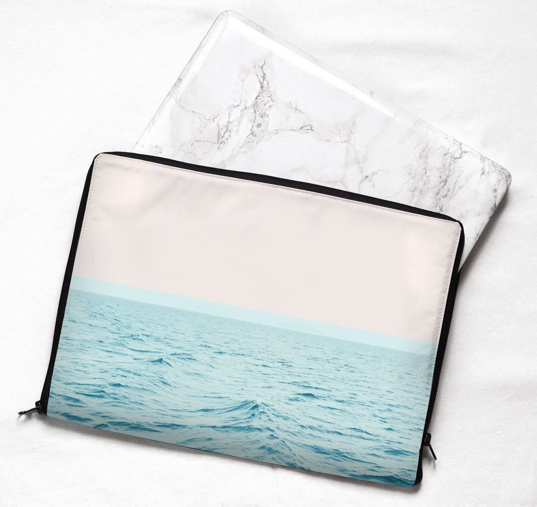 83oranges's tweet photo. ‘Sea Breeze’ Axis Laptop Sleeve @snupped #snupped #accessories #mobilecases https://t.co/NIV0MV2jV5 https://t.co/RQQeJG9OEJ
