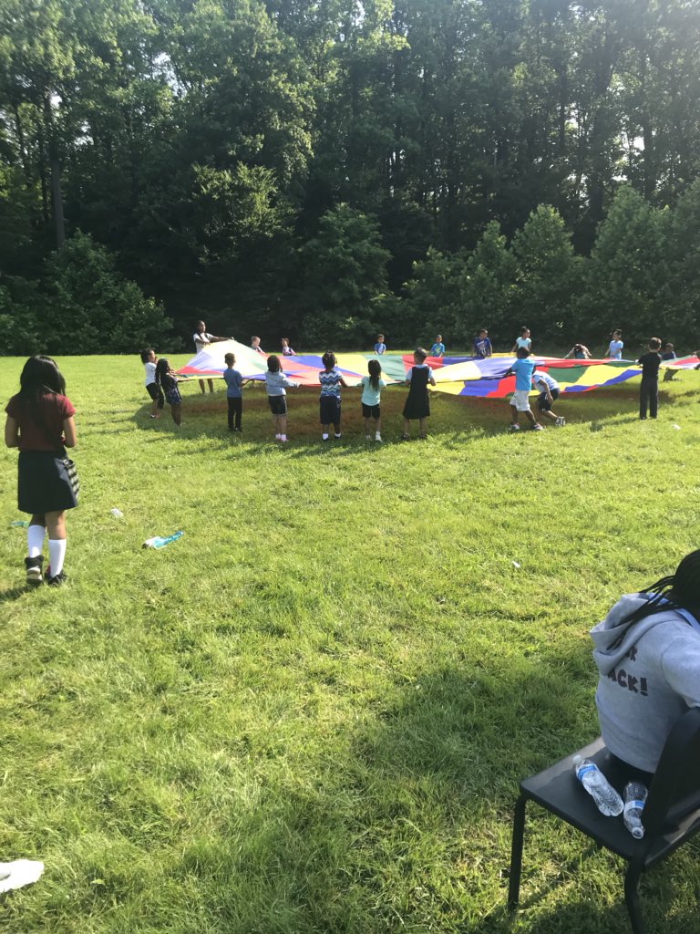 mashworth928's tweet photo. A beautiful day for K-2 field day and fun games! #bestteachersever and #wearenotcompetitive @HolidaySusan @miss_bee123 @pgcpspe #parentsareourpartners https://t.co/qK7IM8m1y9
