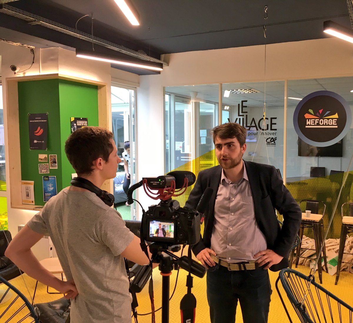 We_Forge's tweet photo. 🎙 Petite interview de @Max_Angers pour @TV10ANGERS au sujet du @StartupAngers prêt à décoller 🚀 On est chaud bouillant #SWAngers #Banzaiii https://t.co/WLBeRtBUeu