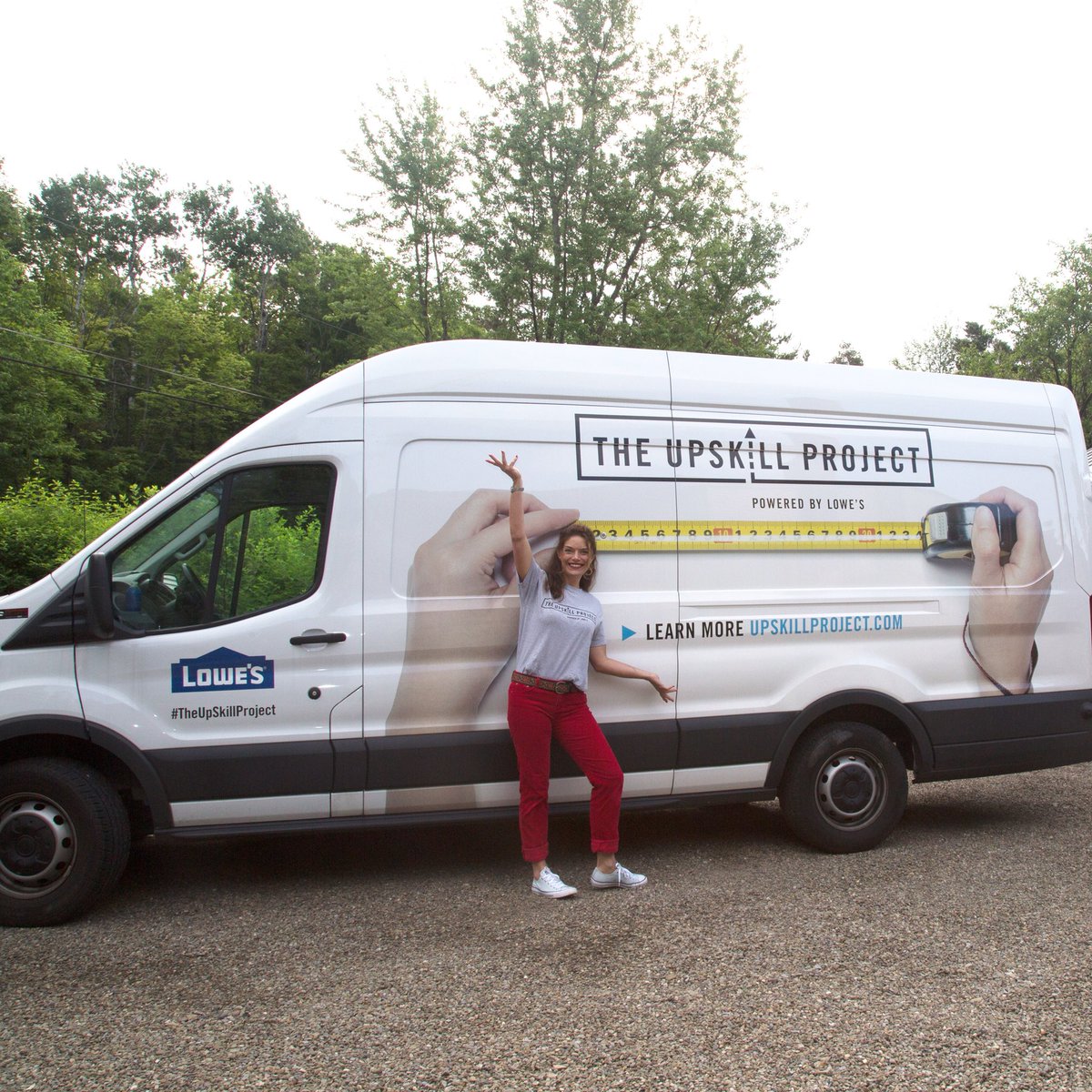 haus2home's tweet photo. #Ad
I had a blast teaming up with @Lowes to help make one local resident’s #DIY dreams come true with #TheUpSkillProject! One of five UpSkillers in the #Buffalo area, Heather put her skills to the test to build custom bookshelves. See the transformation https://t.co/duTx9vkcbJ https://t.co/7hhWnc3pPI