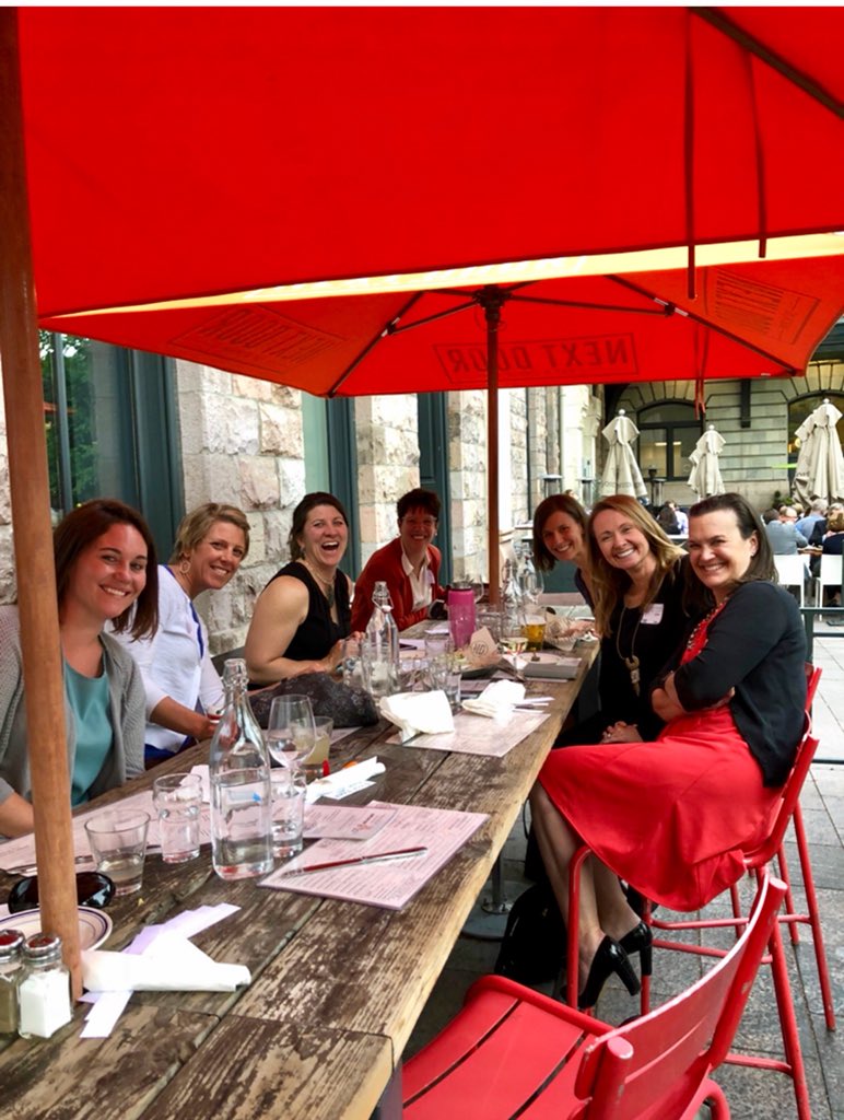 JulieReisetter's tweet photo. Innovation Power Hour (OK, Happy Hourπ) with these incredible women who are truly rockinβ the #Healthcare π
#Denver #WomenRule #ColoradoTribe https://t.co/35kXzyyPqS
