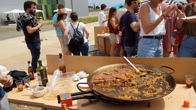 arquitecturaURV's tweet photo. Concurs de paelles a l'ETSA @urv
#FAR2017 https://t.co/LEP5c9haoX