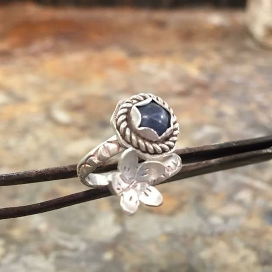 Pineapple Triangle tweet media