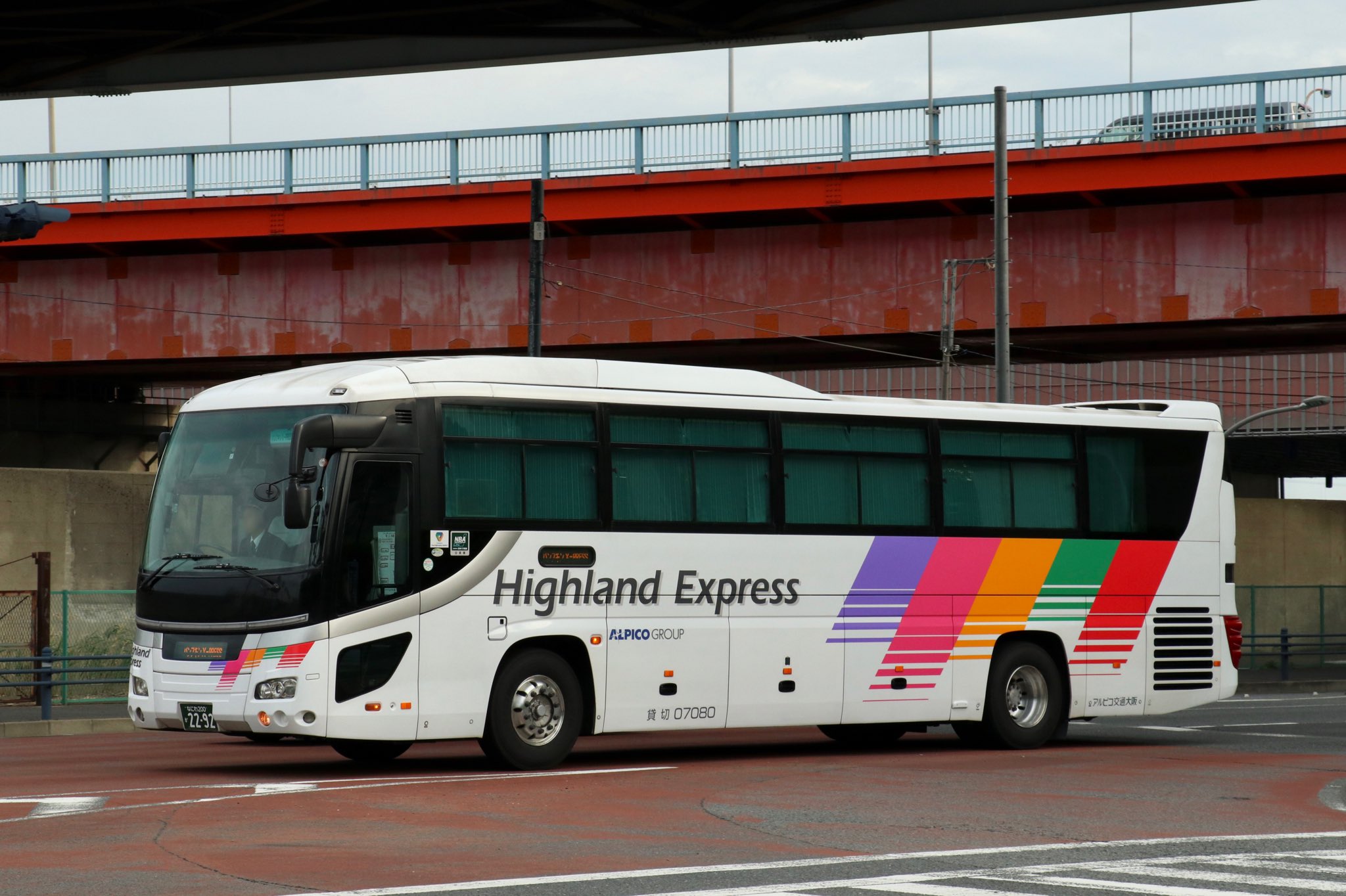 みなふく アルピコ交通大阪 Adg Ru1esaa なにわ0か2292 Jtb主催 東京ディズニー リゾートへの旅 の新大阪 京都 Tdl往復夜行バス パンプキンx Press に使用されるセレガhdです T Co Pkfmdygfq8 Twitter