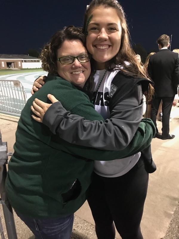 MsYoungers's tweet photo. HaPpY bIrThDaY @isaacson_lauren 🎂🎉🎁 And good luck at State today 🍀🍀🍀 This is the icing on the cake. Enjoy it! #FalconAwesome https://t.co/xvpZw0oXTM