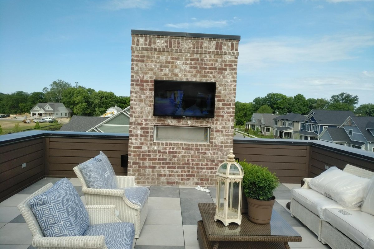 BravasIndy's tweet photo. Digitech Custom Audio & Video is proud to partner with McKenzie Collection on the #indymonthly Dream Home #designx3 townhomes https://t.co/rNuTqMHwSZ