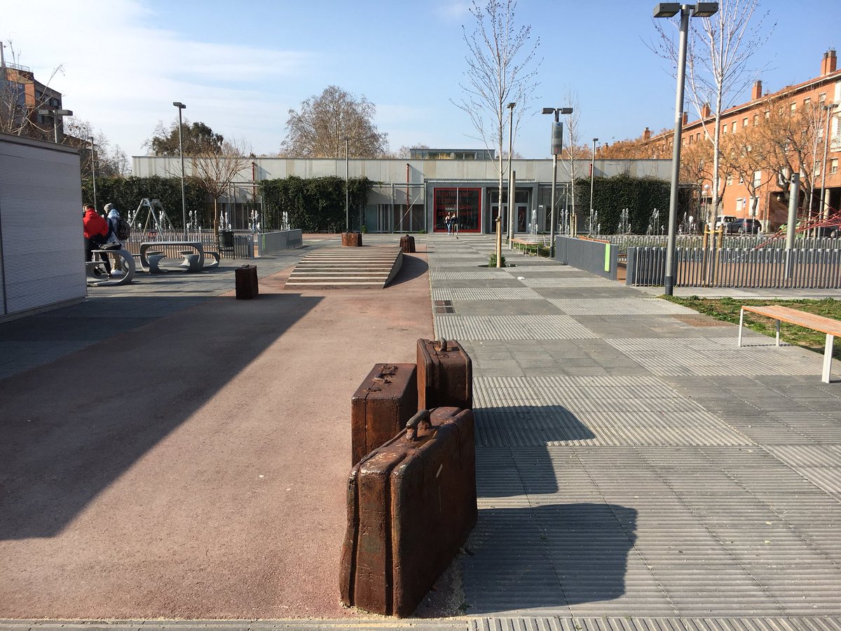 tesseraeUSR's tweet photo. New journal on B-MINCOME #Barcelona @UIA @lauracolini #UBI https://t.co/JATLIC1FaD https://t.co/vI6BOkG943