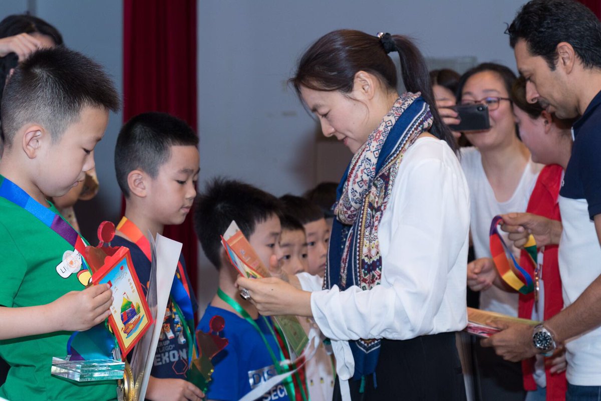 almodiahki's tweet photo. My visit to #Wenzhou for the 10th anniversary of @GMzhuchen chess academy 😍. https://t.co/1cYLxJ05Yr