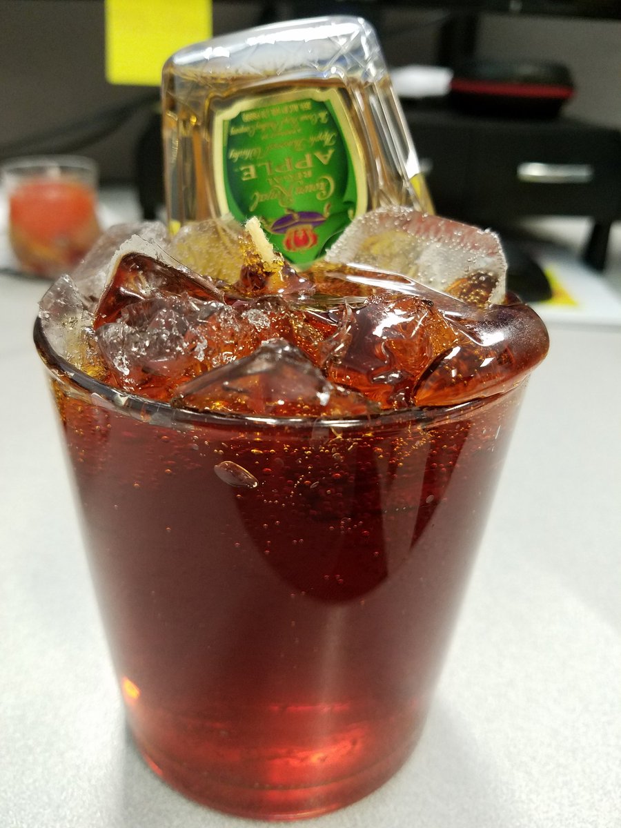 AdnamaNoswal's tweet photo. @CrownRoyal This tasty-looking drink is actually a candle...... (yes, that's a candle!) that my friend and co-worker, Wendy, made. #LooksSoReal #ICanPracticallyTasteIt #Friday #AppleCrown #CrownRoyal https://t.co/v14N4ztYSA