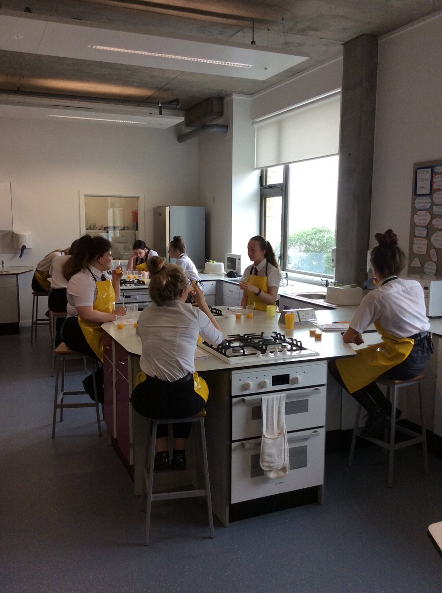 HarrisHomeEc's tweet photo. Pictures of our Nat 5 & Higher HFT pupils. They were completing some sensory analysis of orange juice and chocolate. π« π π΄
#sensoryanalysis #nationalqualification #activelearning https://t.co/h6VRX9WLYR