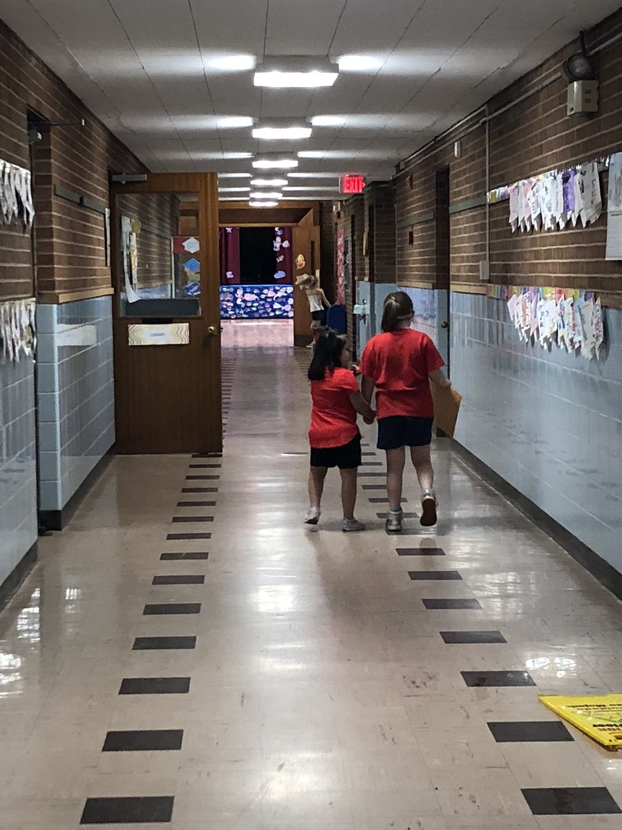 SayenMD_'s tweet photo. Just taking a stroll in the hall to bring our lunch count down @SayenLions https://t.co/IPKv69h0BC