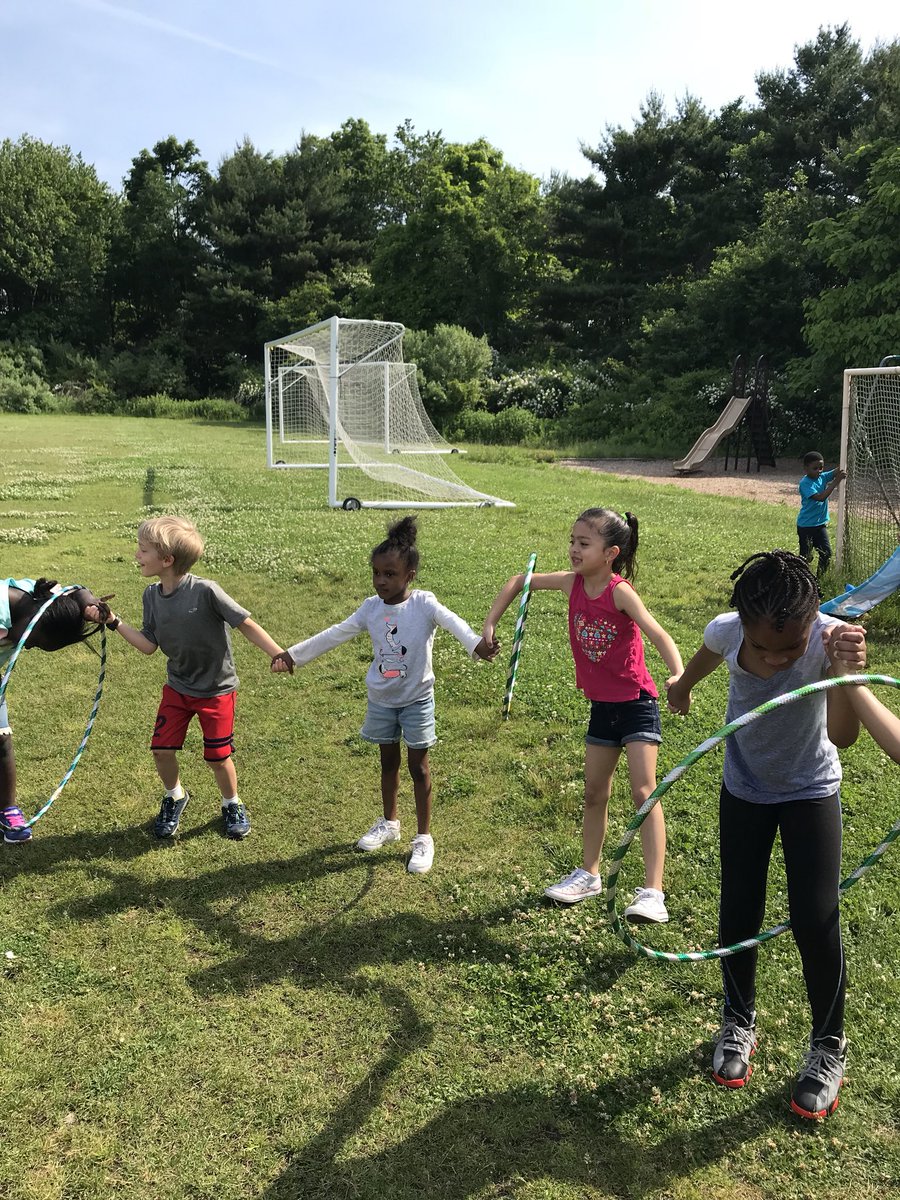 Mrs_Perrone's tweet photo. Field day fun! https://t.co/x8vE4qJ4Ci