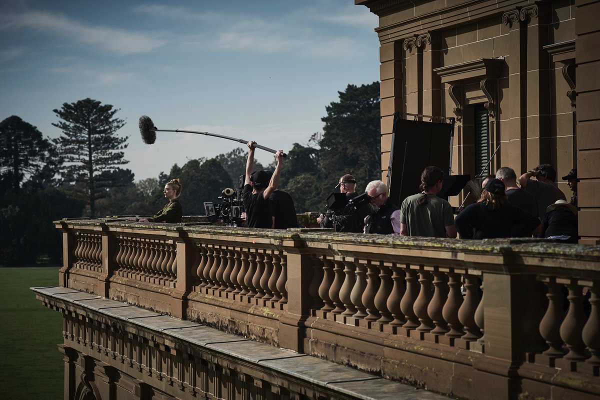 hangingrocktv's tweet photo. Go behind the scenes of #PicnicAtHangingRock which was mostly filmed on location in Victoria, Australia #NatalieDormer 📸 
@GilbertsonReal @Sweaving https://t.co/HGkbFzy9dX
