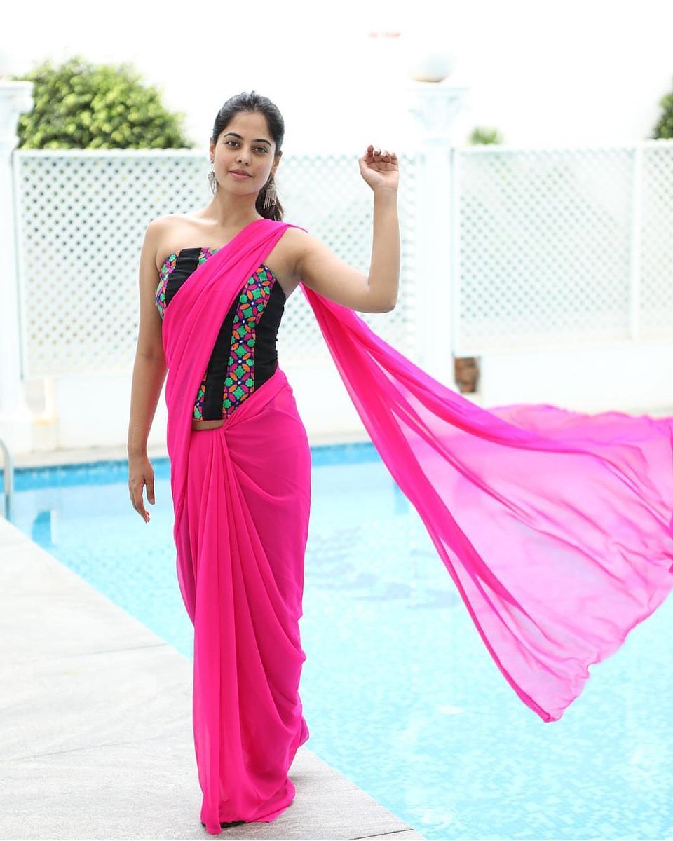 filmifriday's tweet photo. #BinduMadhavi 
@BindhuOfficial https://t.co/nf9ssKbqw1