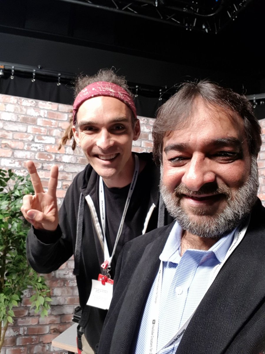 ACTIVE CHANGE FND (@active_change_f) on Twitter photo Our CEO @hanifqadir at a Youtube event with <a href="/HumzaProduction/">Humza Arshad MBE</a> & @funforlouis #youtube #starts #inspiration #creative #change Our CEO @hanifqadir at a Youtube event with <a href="/HumzaProduction/">Humza Arshad MBE</a> & @funforlouis #youtube #starts #inspiration #creative #change