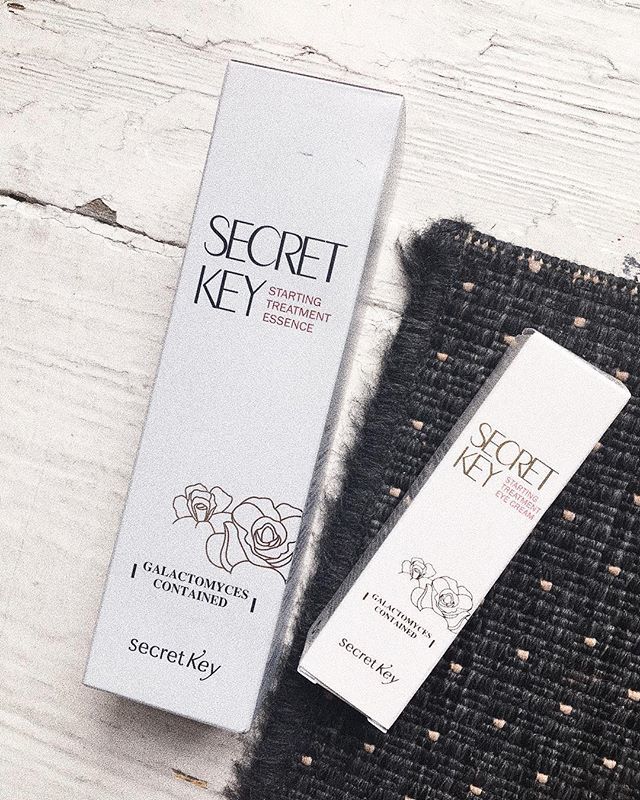 gisellearianne's tweet photo. Finally, I have them after waiting for almost 2 months! They will replace the current ones I’m using when they are empty.
•
🥀Secret Key Starting Treatment Essence &amp; Eye Cream (Rose Edition).
•
•
#secretkey #abcommunity #abbeatthealgorithm #discoverun… https://t.co/Smf9zH6Gle https://t.co/BikjEw8wYd