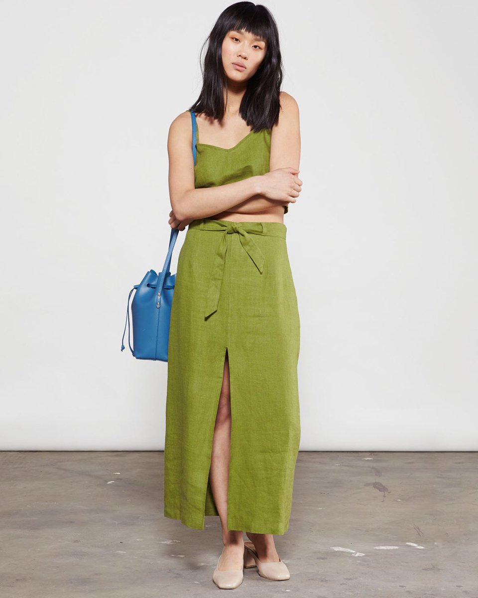 CC_Paris's tweet photo. @TheStoweDesign : The brand was founded in 2013 by designer Molly Spittal, initiated by her obsession with proportion and balance. The bags are Made in Spain grounded by a passion for functionality and refined finishing. 
#thestowe #ss18 #CCmadame #ruedemarseille #madeinspain https://t.co/kErTrZyP3p