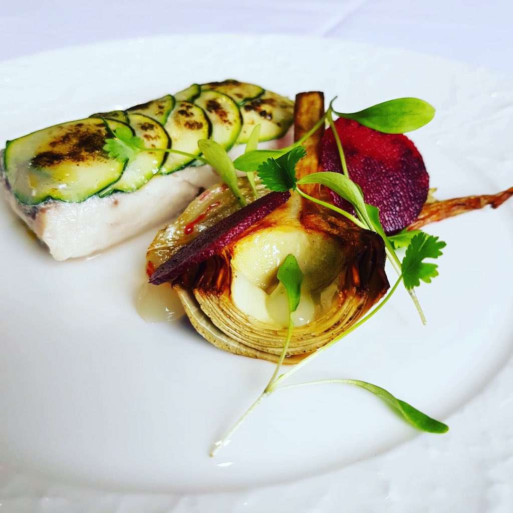 ChefBabyDave's tweet photo. Hake, Courgette, Artichoke, Bisque @celebrusfood #food #foodporn #foodphotography #foodblogger #foodgasm #theaa #michelinguide #michelin #northeastfood #chef #cheflife #chefsselection #goodfoodguide https://t.co/AgAZ3M7R94