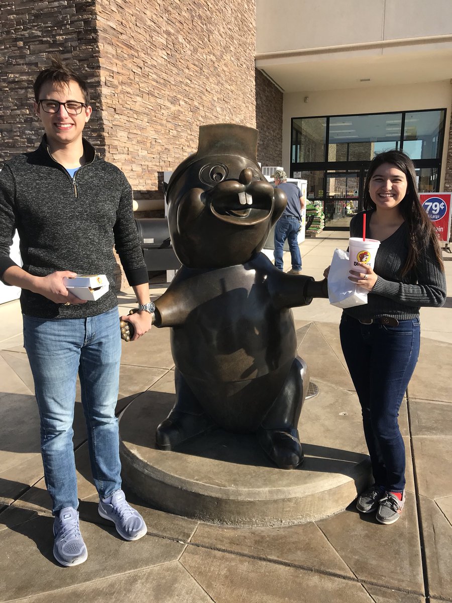 AndrewHubbard94's tweet photo. @UTSAAlumni @cjcarlajuarez is my second best friend, my first is @bucees https://t.co/QSm2RFDiFw