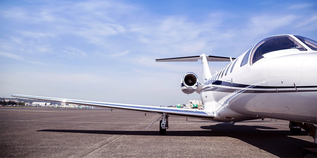 Crystal_Company's tweet photo. Chartering an #aircraft? Here’s your #insurance checklist #CrystalViewpoint https://t.co/sXabZ7M3gk https://t.co/licXeiSwKY