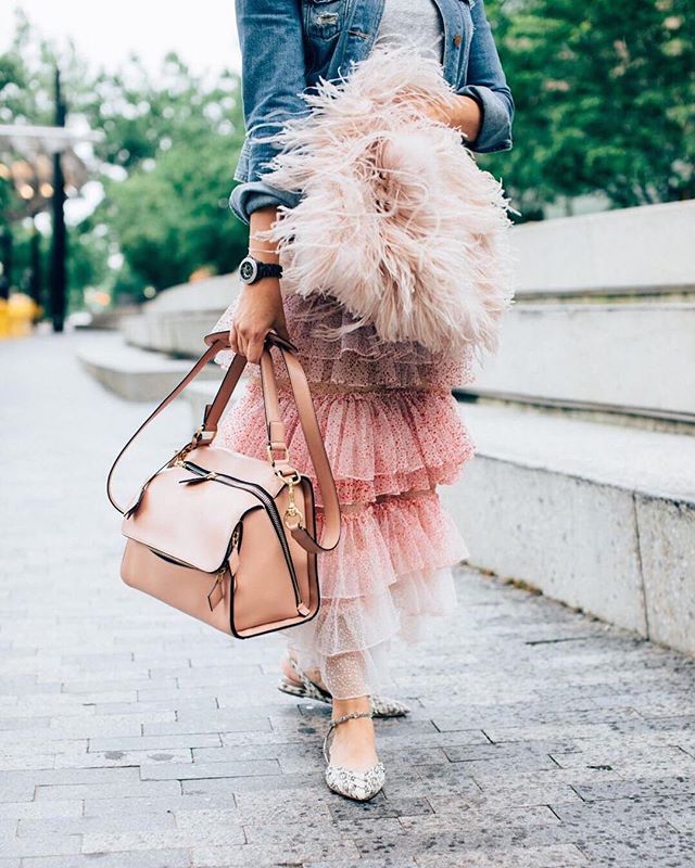 Walking out of work on FRIDAY like... (Repost: <a href="/TheEricaHanks/">Erica Hanks</a> | Feather: <a href="/BHLDN/">BHLDN Weddings</a>)