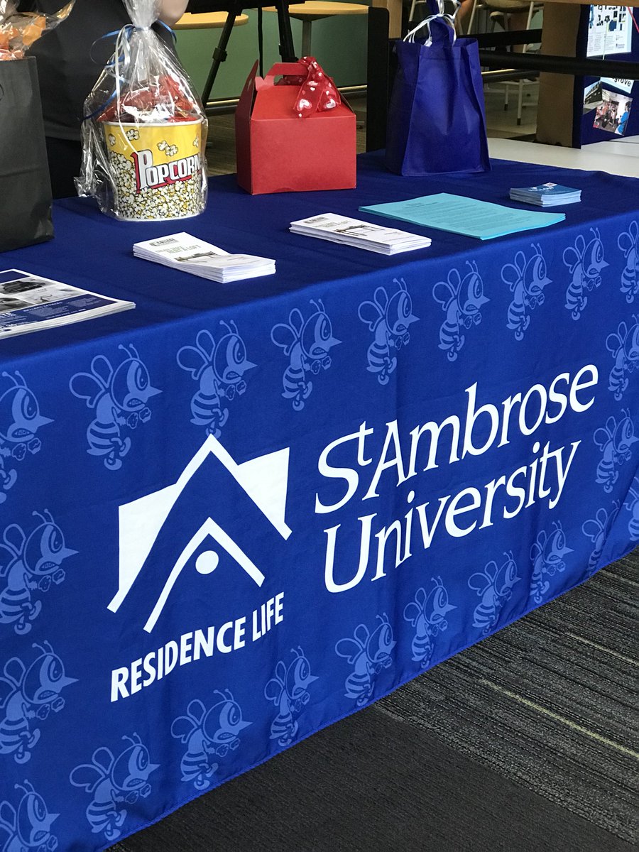 SAUreslife's tweet photo. Second orientation! #BEEs #Excited #FirstYearOrientation #FutureBees @stambrose https://t.co/Na2qLEuEUU
