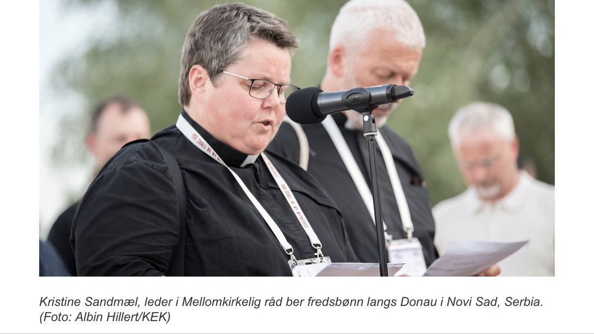 Trefoldighet - Fredsbønn hver torsdag på gaten utenfor Trefoldighetskirken.  | Facebook, image size:1200x675