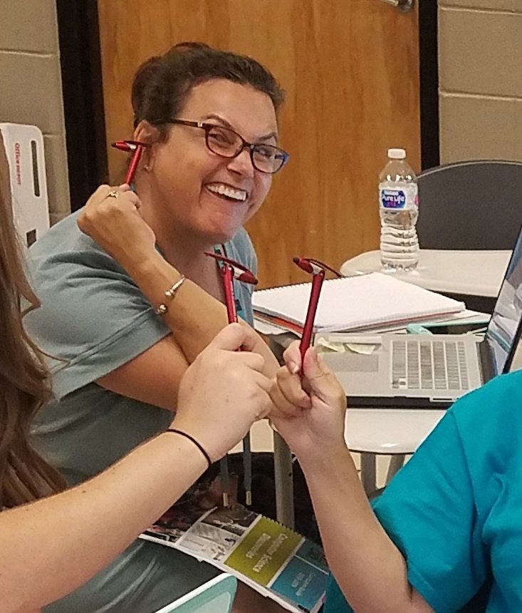 VinnyCSed's tweet photo. More #swag from @jgrayatua on #csdiscoveries Day 5 - Graduation Day. But broken pens?! 🤔😄 @bmcdaniel19831 @Lauren_BrookeJ @MrsKennyPRS @lee_calton 😂🤣 @TeachCode @AplusCR #CSforAL https://t.co/AZcvHqAJCW