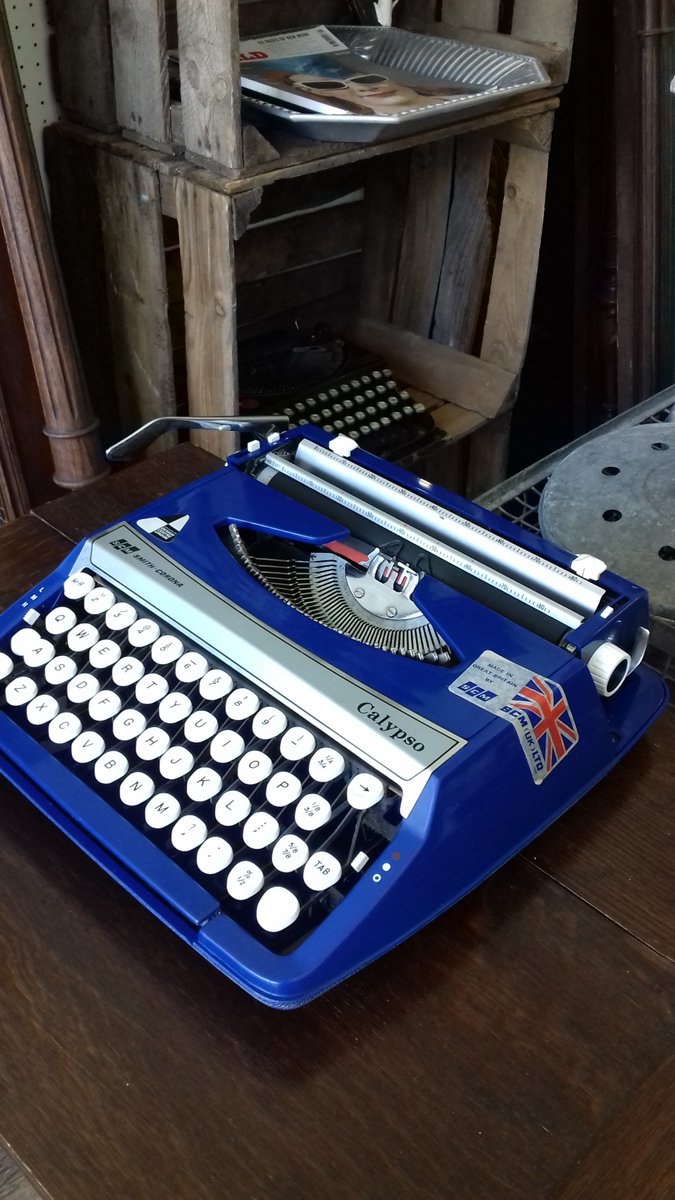 ShowtimeRetro's tweet image. Totally fabulous #vintage #SmithCorona #Calypso #typewriter just in! Selected for the #designcentrelondon. Open. Opp. Sea Bathing Hospital #Westbrook #Margate #Cliftonville #Thanet #retro #fonts
