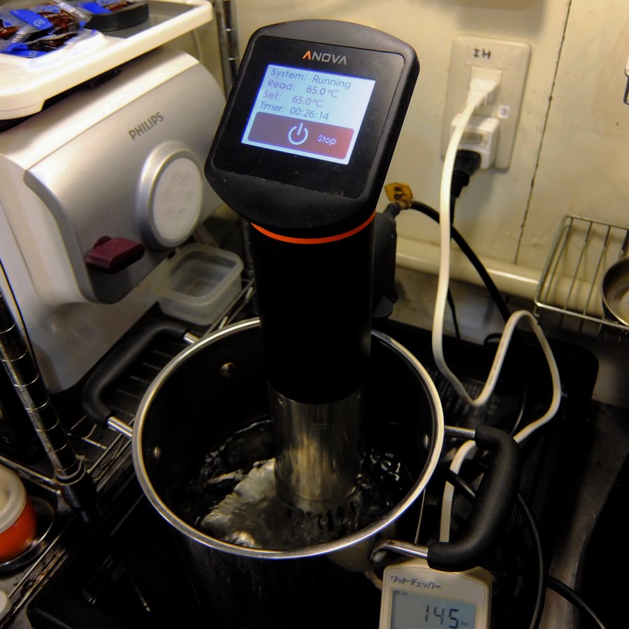 日比光則 僕の低温調理歴は03年からです 低温調理器具としてanova が知れ渡っていますが そのずっと前から国産を使用してきて Anova はusアマゾンで発売開始と同時に入手 その後 低温調理対応サンヨーih炊飯器の中古を入手比較の結果 サンヨーはanova