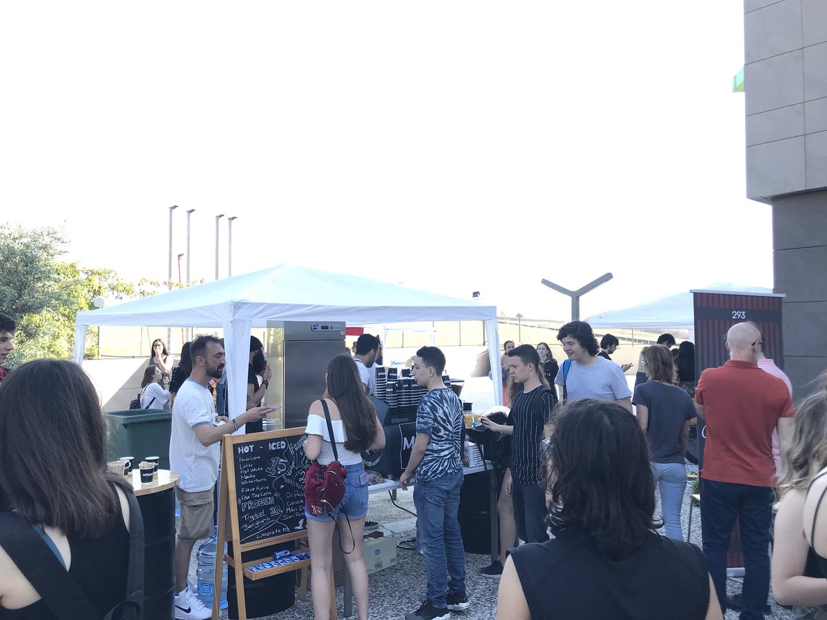 sevamerican's tweet photo. SAC Öğrenci Birliği tarafından organize edilen SACFEST’18 başladı! #sacfest https://t.co/vO1C15a6SX