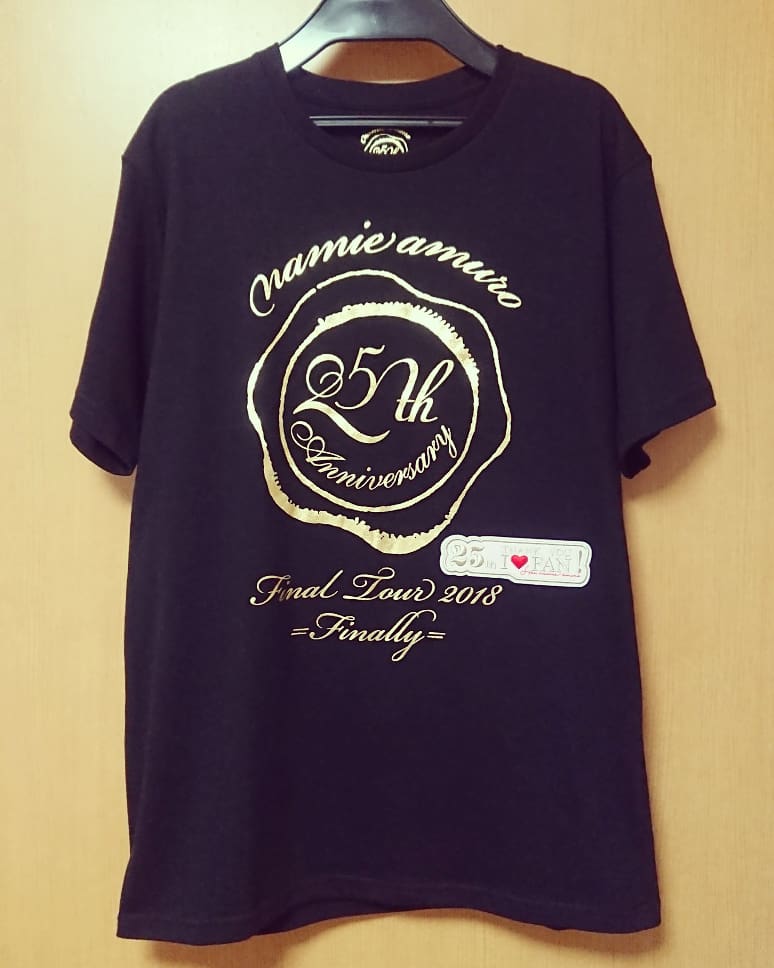 Pinkey6ty's tweet photo. 無事出来た
トートバッグに
参加したライブ会場(札幌と東京1)のワッペンと
I❤️FUN(ナチュラル)を。
TシャツにI❤️FUN(ピンク)を。
#安室奈美恵 #ワッペン
#finallyphoto
#finallycode https://t.co/OD45qJF2sp
